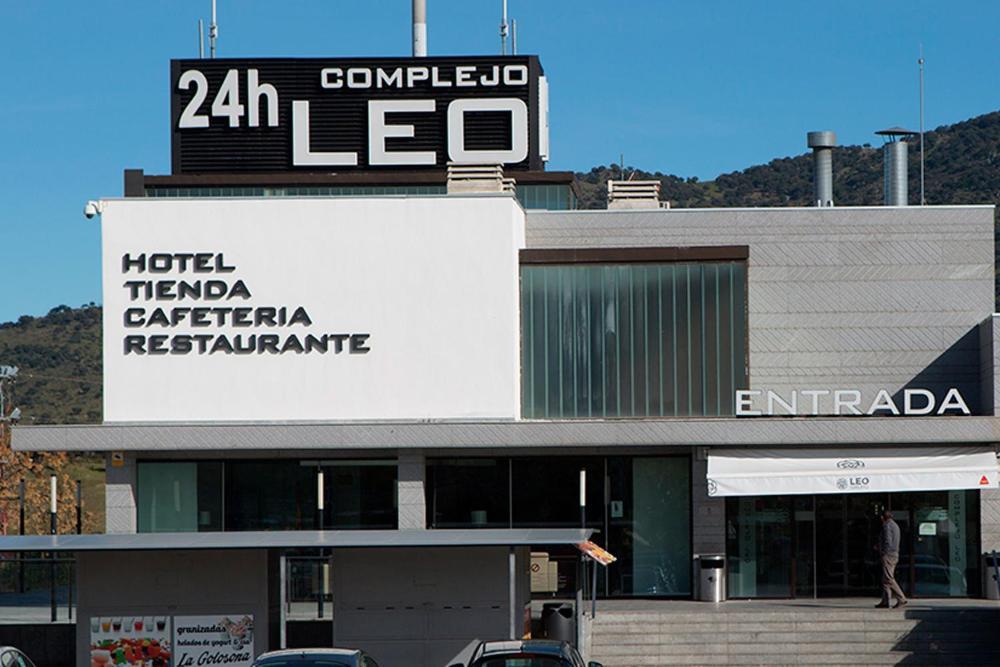 Complejo Leo 24H Hotel Monesterio Exterior photo