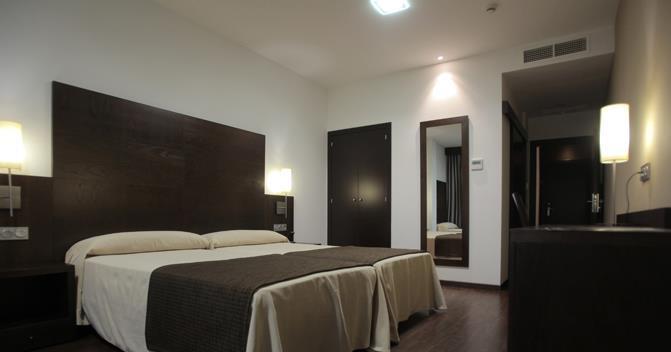 Complejo Leo 24H Hotel Monesterio Room photo