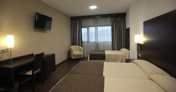 Complejo Leo 24H Hotel Monesterio Room photo