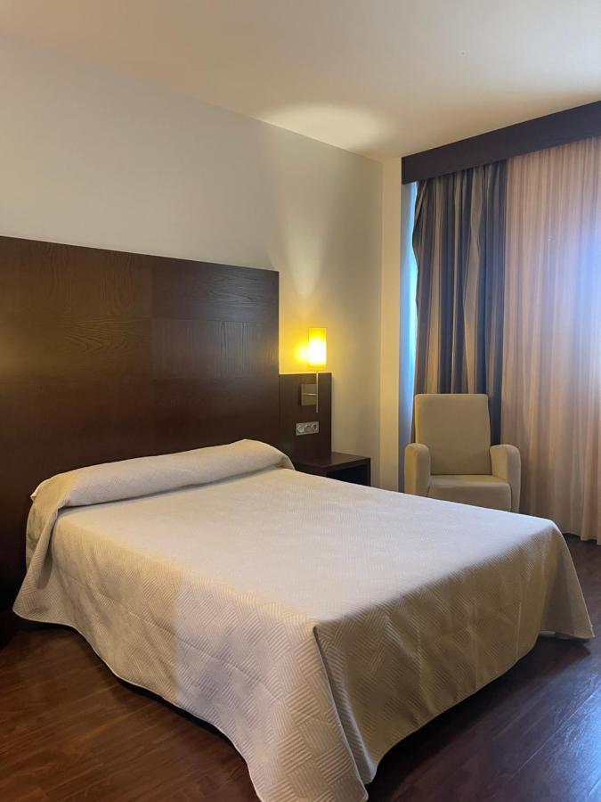 Complejo Leo 24H Hotel Monesterio Exterior photo